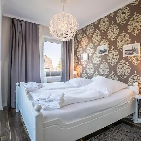 Haus Wellen Und 4