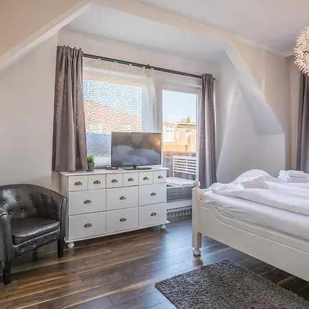 Haus Wellen Und 4 アパート *